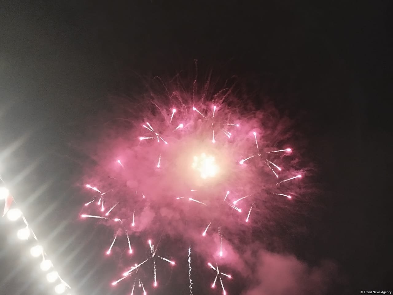 Azerbaijan's Khankendi residents celebrate New Year with fireworks (PHOTO)