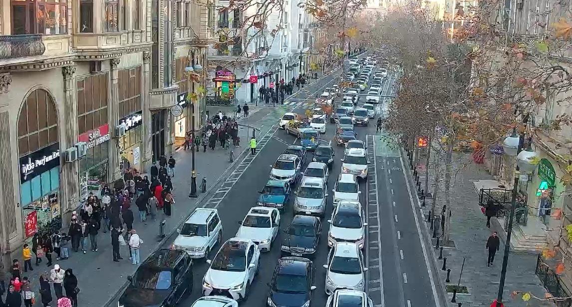 Bakıda bu yollarda tıxac var - SİYAHI (FOTO)