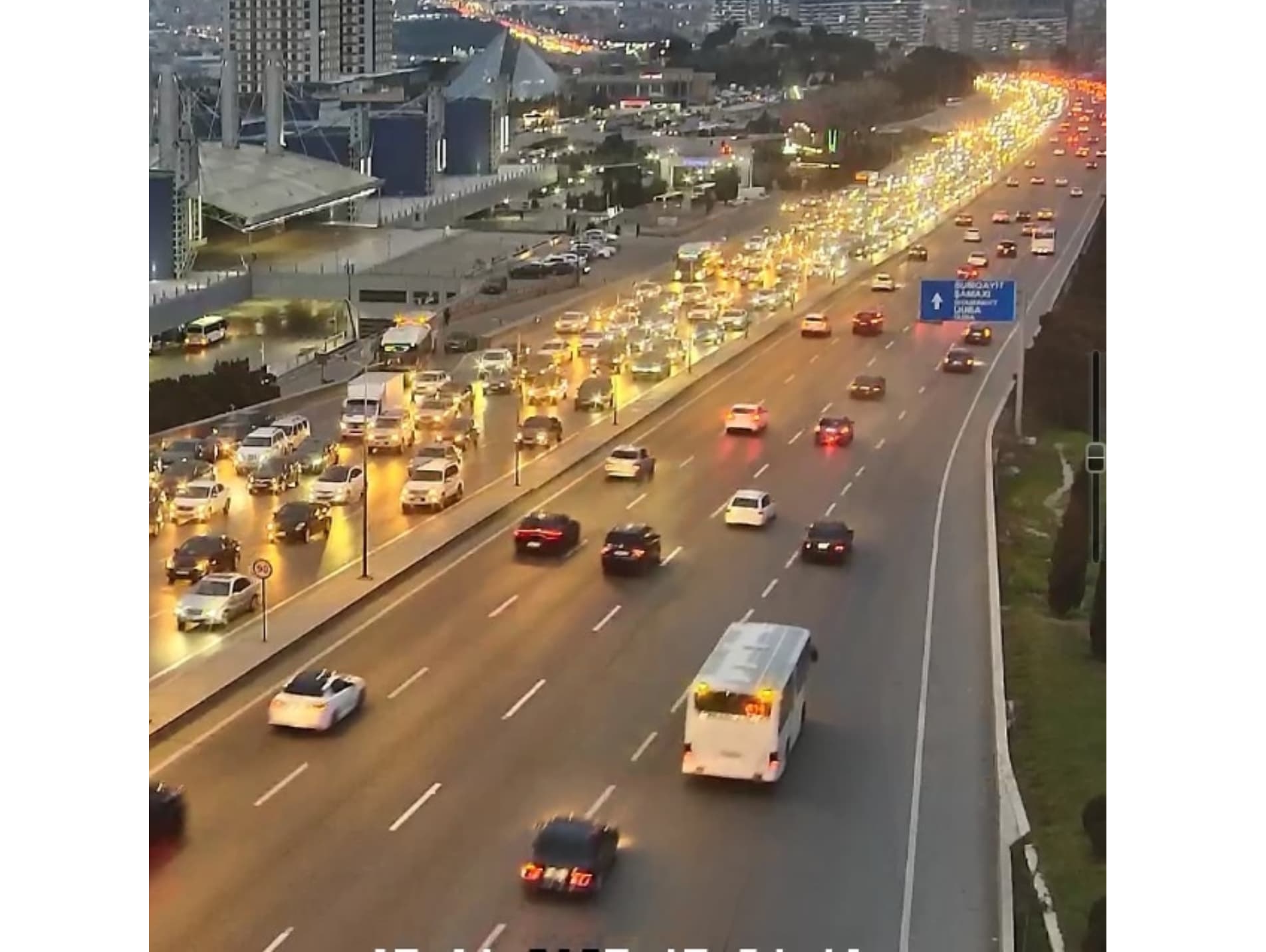 Bakıda bu yollarda tıxac var - SİYAHI