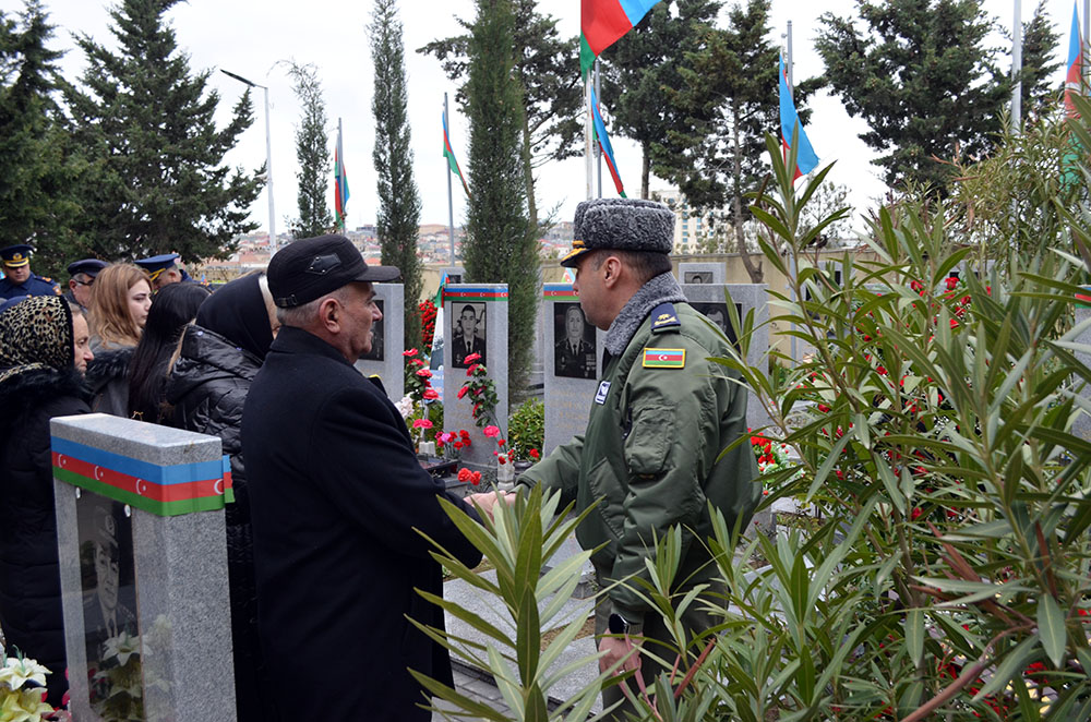 Почтена память военного пилота Рашада Атакишиева (ФОТО)