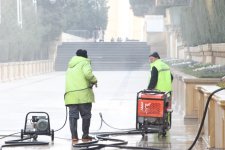 Şəhidlər Xiyabanında 20 Yanvar faciəsinin ildönümü ilə bağlı hazırlıqlara başlanılıb (FOTO)