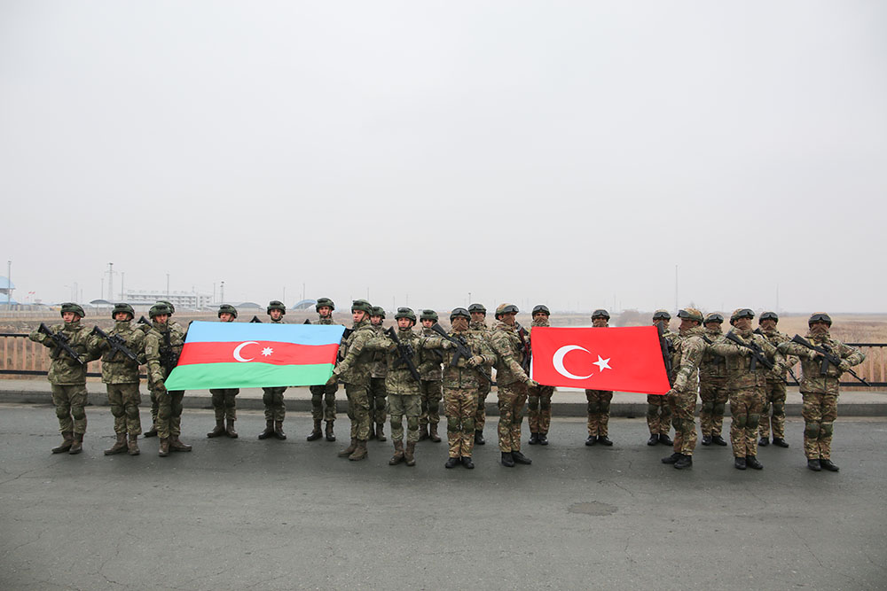 Əlahiddə Ümumqoşun Ordunun hərbi qulluqçuları “Qış təlimi - 2025” birgə təlimində iştirak edəcək (FOTO/VİDEO)