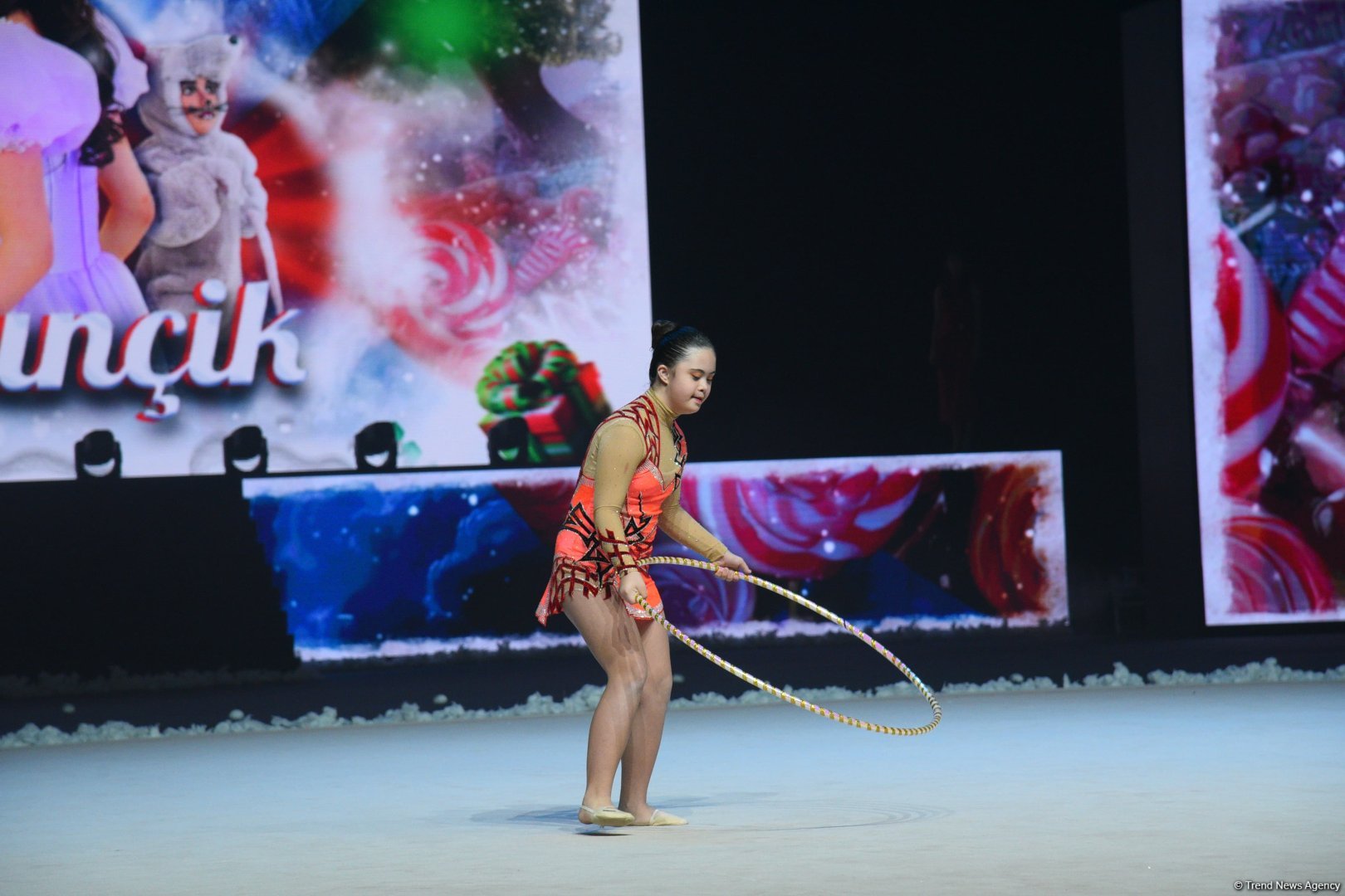 Milli Gimnastika Arenasında "Şelkunçik" adlı gözəl Yeni İl şousu təqdim olunub (FOTO)