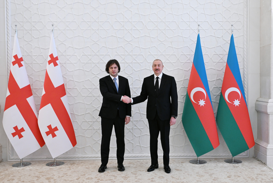 President Ilham Aliyev, PM Irakli Kobakhidze hold one-on-one meeting (PHOTO/VIDEO)