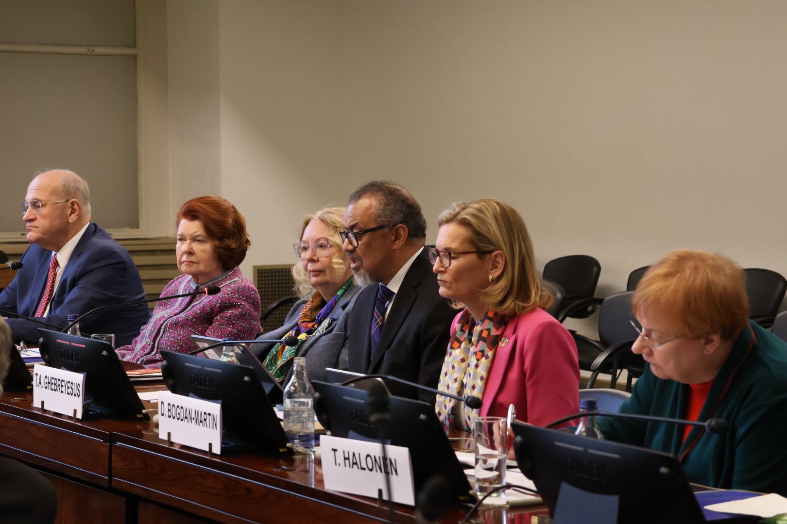 Cenevrədə keçirilən “Vəddən İcraya: Gələcək üçün Paktın və COP29 Öhdəliklərinin həyata keçirilməsi” adlı toplantı başa çatdı (FOTO)