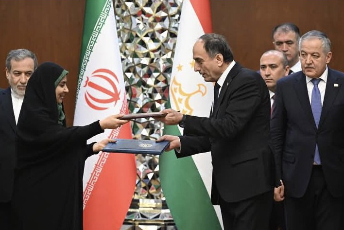 Iran, Tajikistan sign agreement to develop cargo transit through Chabahar port