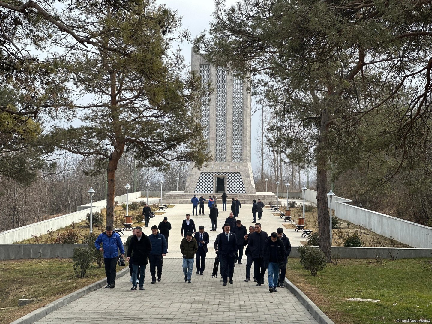 Çinin “Dongfang Electronics Corporation” şirkətinin nümayəndələri Şuşaya səfər ediblər (FOTO)