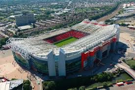 “Mançester Yunayted” “Old Trafford” stadionunu yeniləmə istiqamətində çalışır