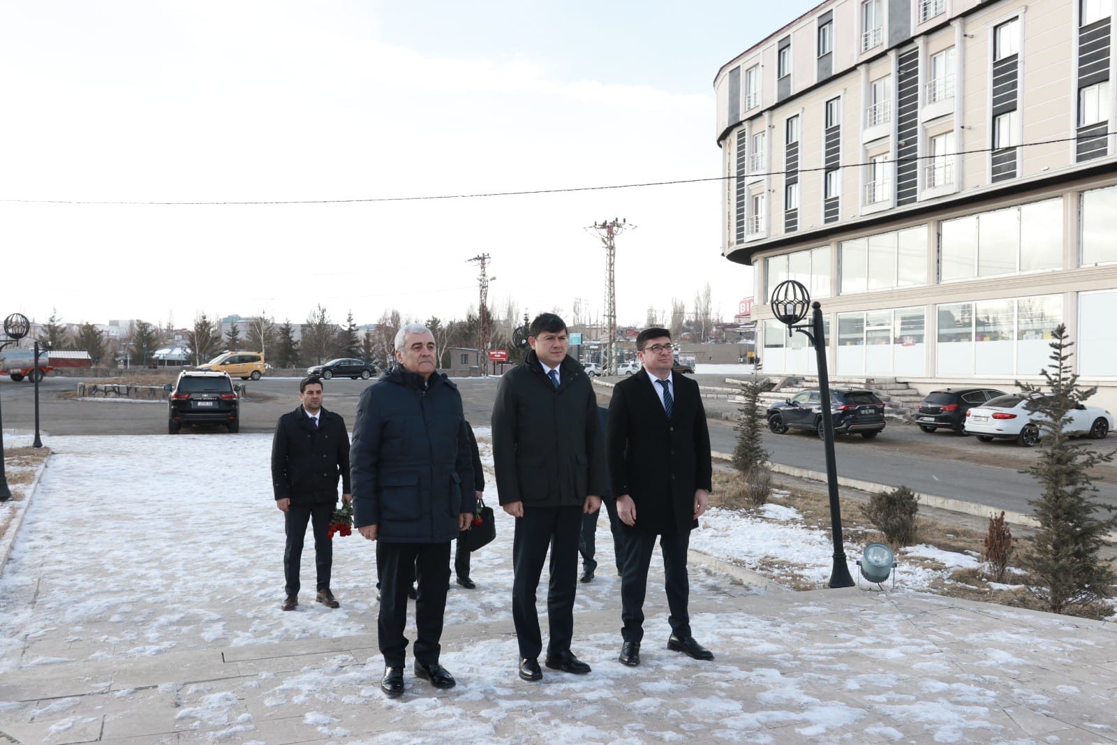 Qarsda “Heydər Əliyev Təhsil Mərkəzi”də Azərbaycan icması ilə görüş keçirilib (FOTO)