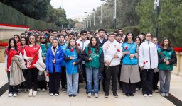 Azərbaycan Könüllüləri 20 Yanvar şəhidlərinin xatirəsini ehtiramla anıblar (FOTO)