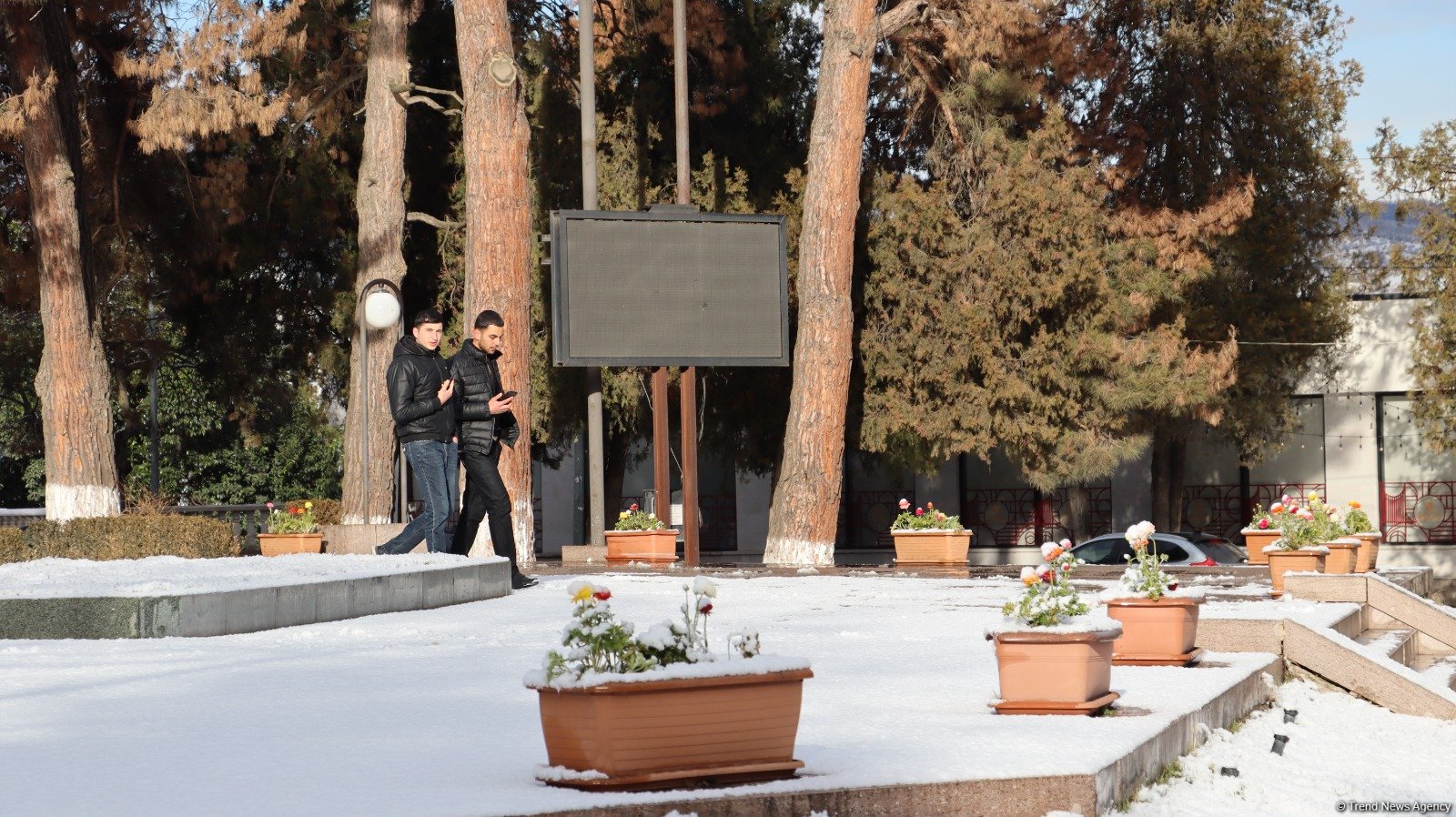 Xankəndi ağ örpəyə büründü - FOTOREPORTAJ