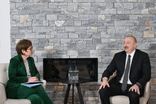 President Ilham Aliyev meets with President of European Bank for Reconstruction and Development (PHOTO/VIDEO)