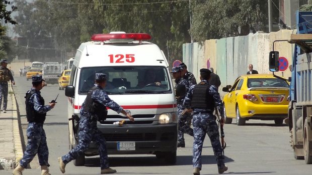 На западе Ирака прогремел взрыв, погибли пятнадцать полицейских