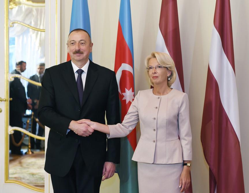 Azərbaycan Prezidenti Latviya Seyminin sədri ilə görüşüb