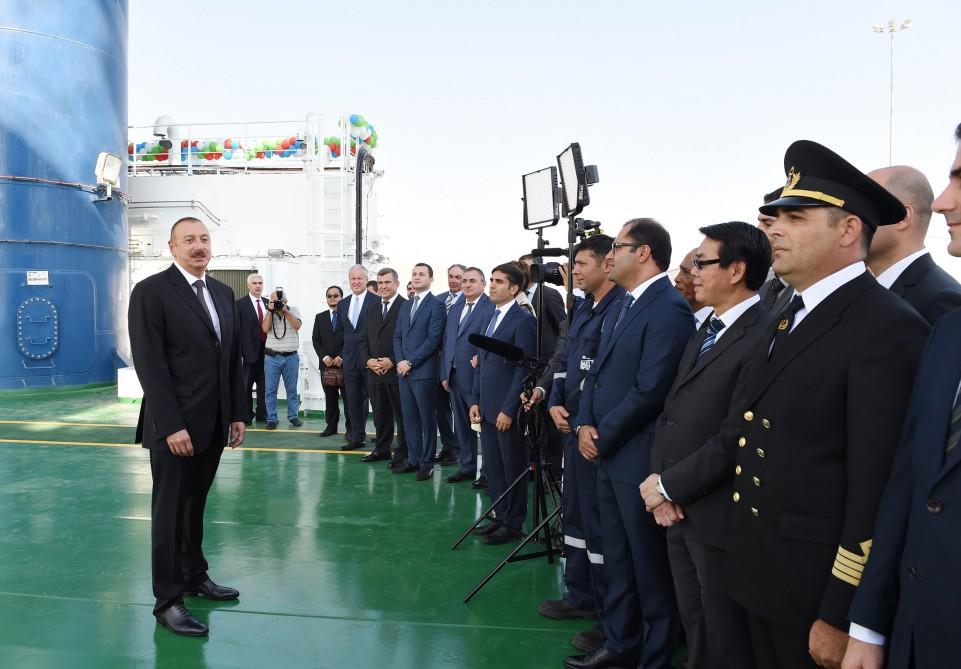 Президент Ильхам Алиев: Строительство судна “Ханкенди” демонстрирует мощь Азербайджана (версия 3)