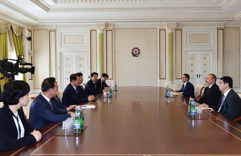 Президент Ильхам Алиев принял делегацию Национальной Ассамблеи Республики Корея (версия 2)