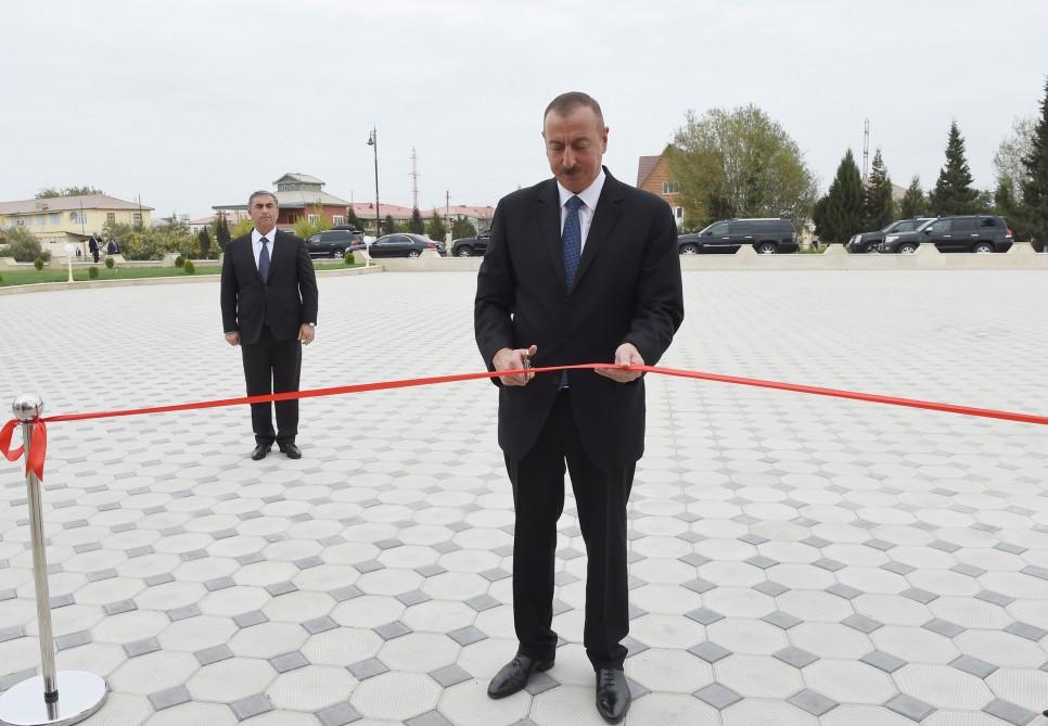 Президент Ильхам Алиев принял участие в открытии Музея Флага в Сальяне