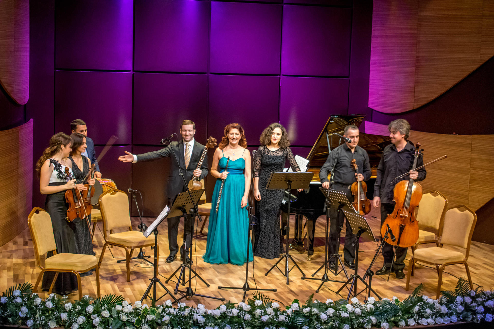 Посол итальянской музыки Луиза Селло провела новогодний концерт в Баку (ФОТО)