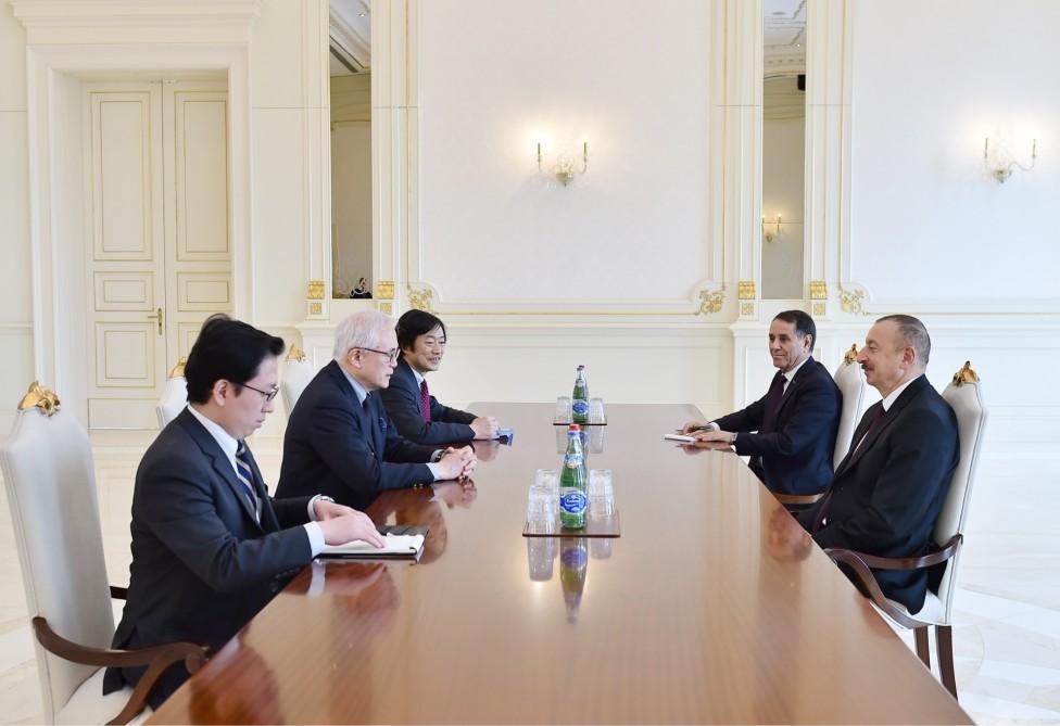 Ильхам Алиев принял советника премьера Японии