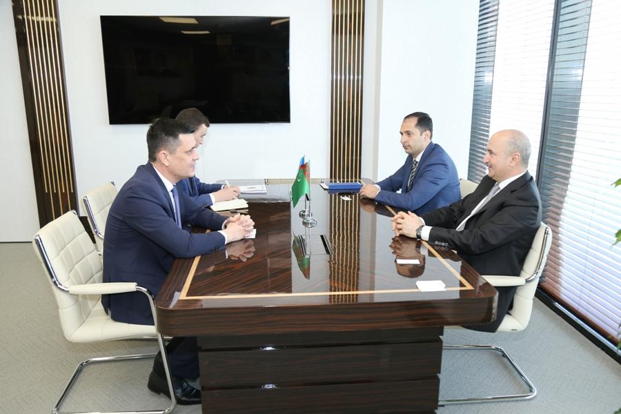 Азербайджан завершает ремонт туркменского парома