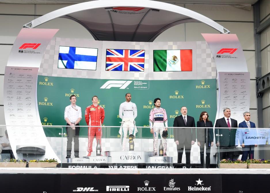 Льюис Хэмилтон стал победителем Гран-при Азербайджана «Формулы-1»