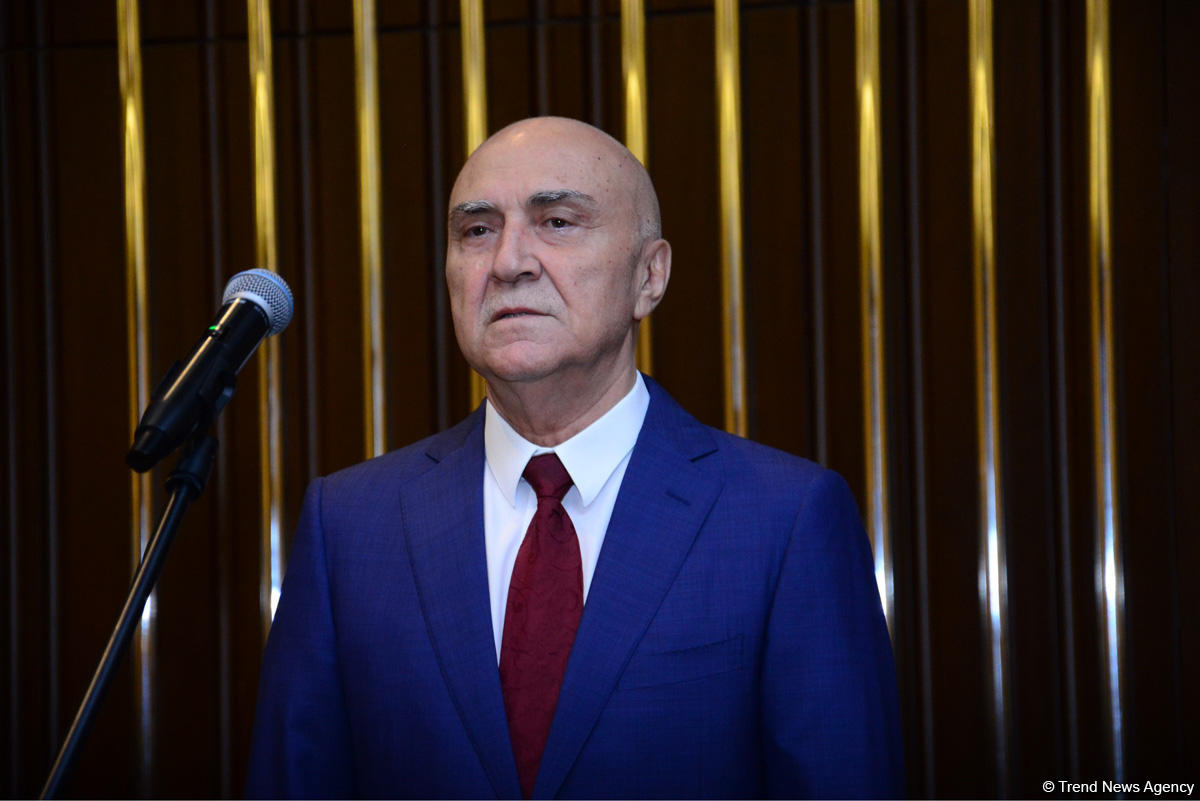 Азербайджан и Россия продолжат наращивать сотрудничество в приоритетных сферах - Валех Алескеров