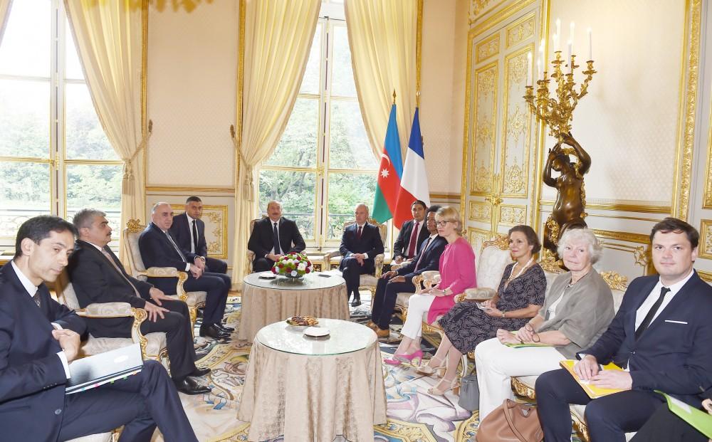 Ильхам Алиев встретился с председателем Национальной Ассамблеи Франции