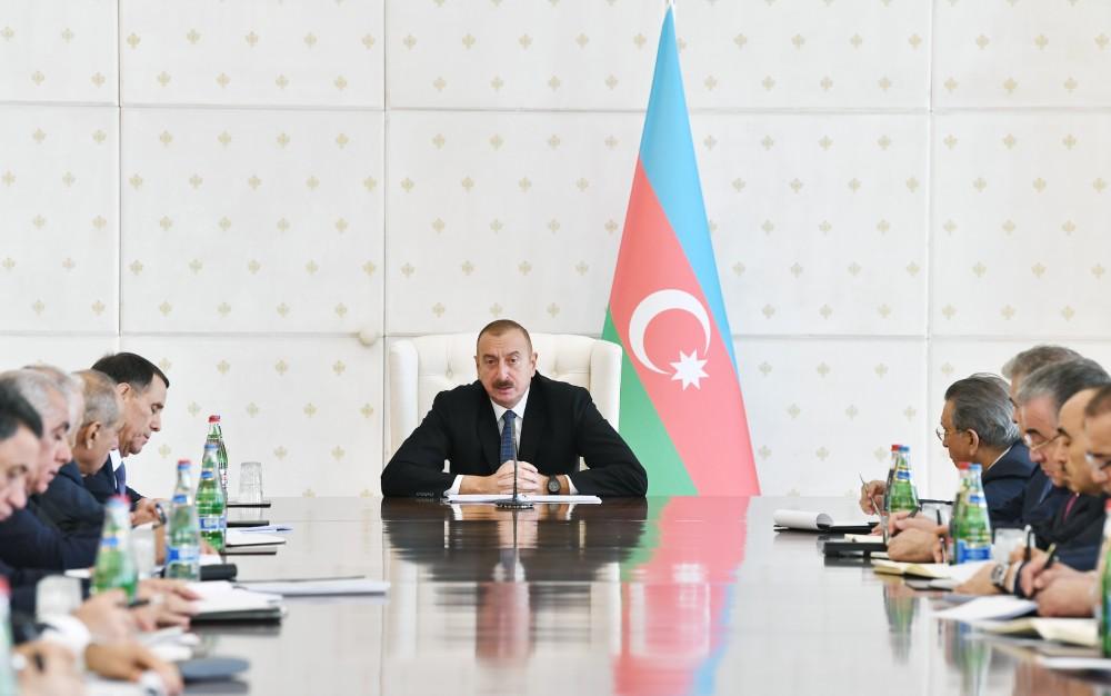 Президент Ильхам Алиев: Азербайджан увеличивает и впредь будет увеличивать свою военную мощь