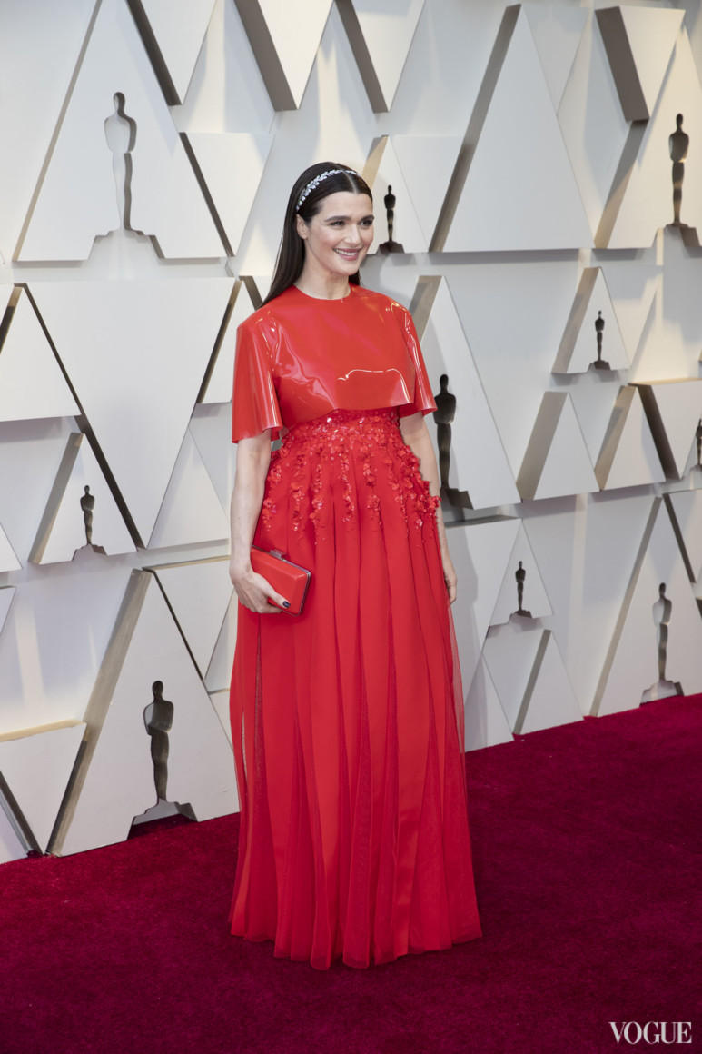 Красная дорожка церемонии "Оскар": лучшие наряды звезд