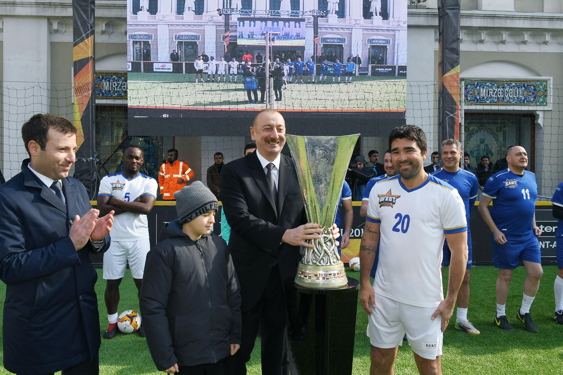 Эссьен, Деку, Аршавин и другие сделали прогнозы на финал Лиги Европы в Баку