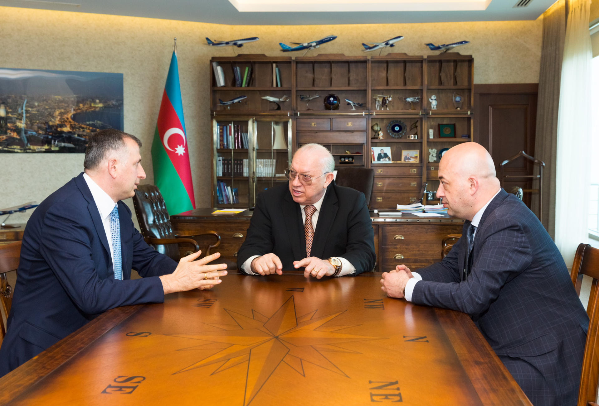AZAL prezidenti Batumi meri ilə görüşüb