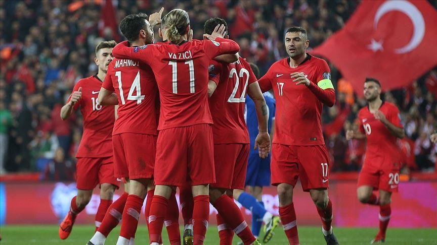 Сборная Турции по футболу одержала победу над Францией