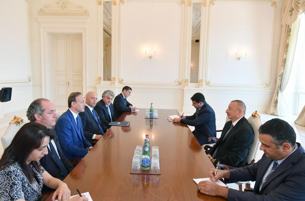 Президент Ильхам Алиев принял итальянскую делегацию (версия 2)