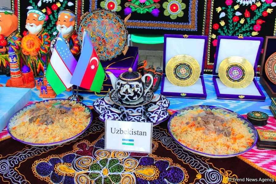 В Баку представлены вкусные блюда исламской кухни "Halal S&#601;rgisi"