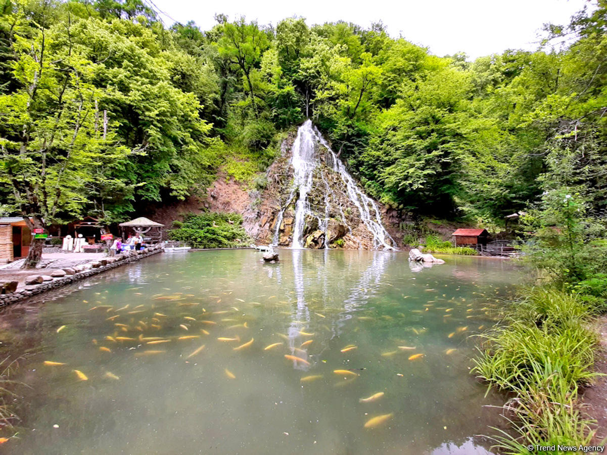 Füsunkar Xalxal şəlaləsi (FOTOREPORTAJ)