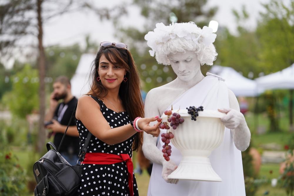 В Шамахы состоялось грандиозное открытие первого Азербайджанского фестиваля винограда и вина