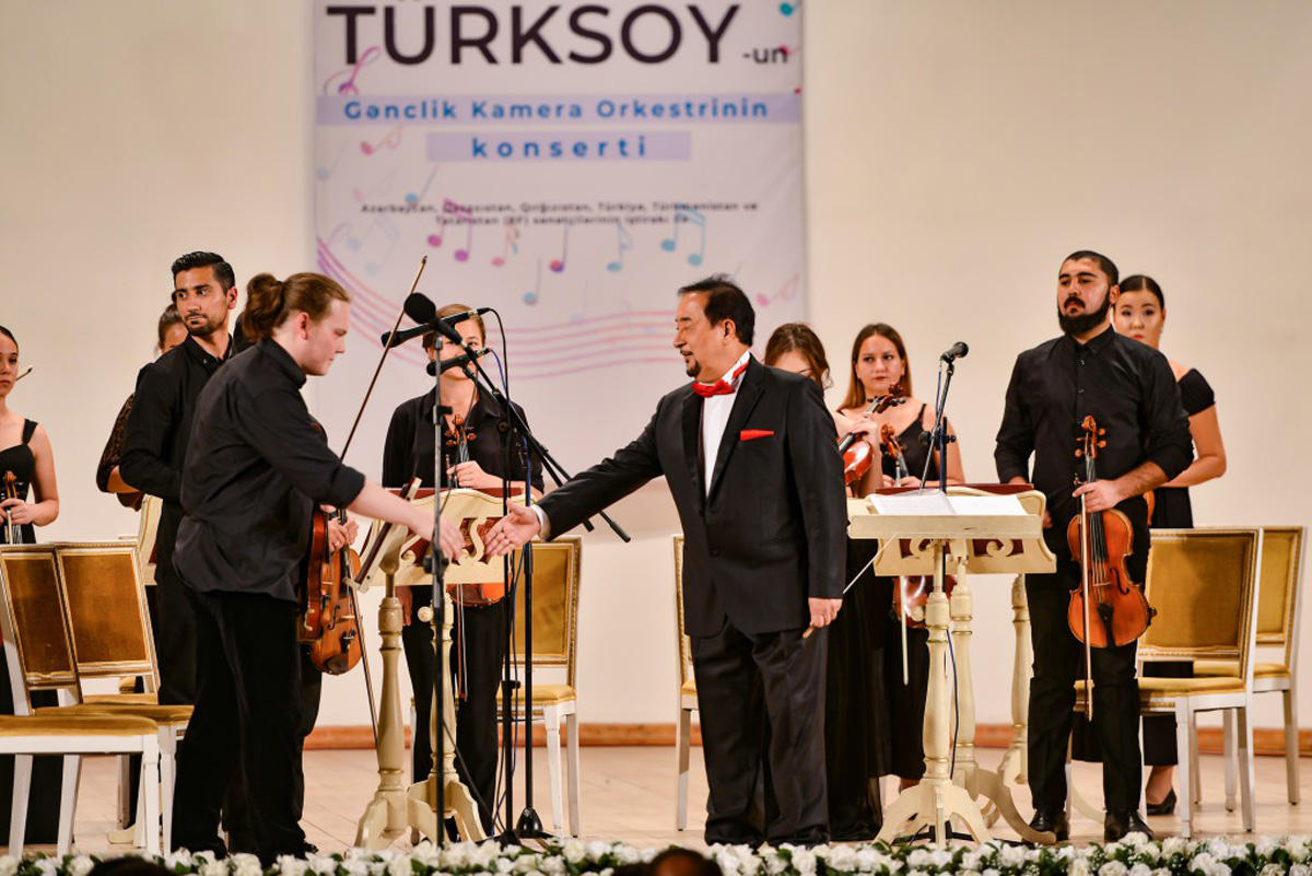 TÜRKSOY-un Gənclər Kamera Orkestri Bakıda çıxış edib (FOTO)