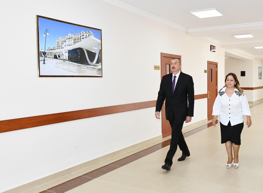 President Ilham Aliyev views newly-reconstructed school in Baku's Surakhani district (PHOTO)