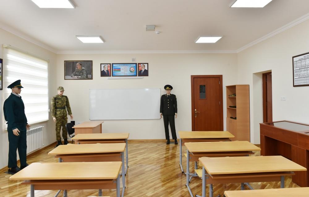 President Ilham Aliyev views newly-reconstructed school in Baku's Surakhani district (PHOTO)