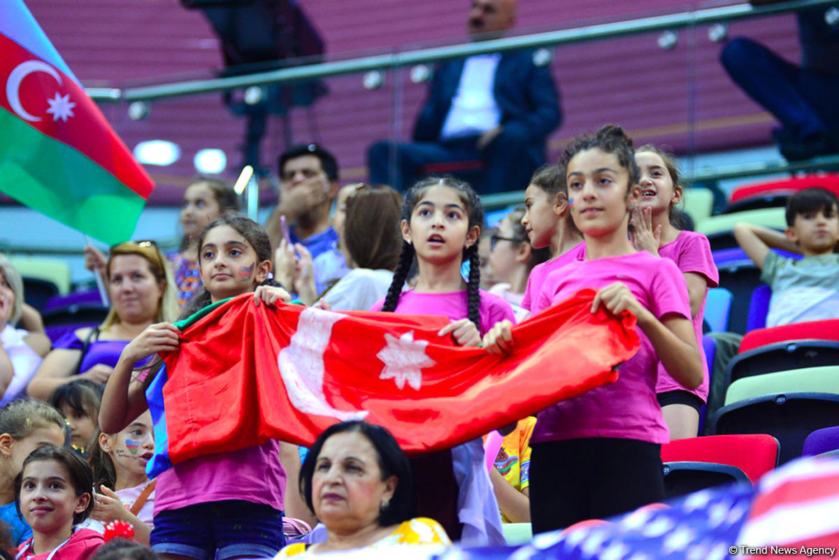 Bakıda keçirilən Bədii Gimnastika üzrə Dünya Çempionatının üçüncü günündən ən maraqlı anlar (FOTO)