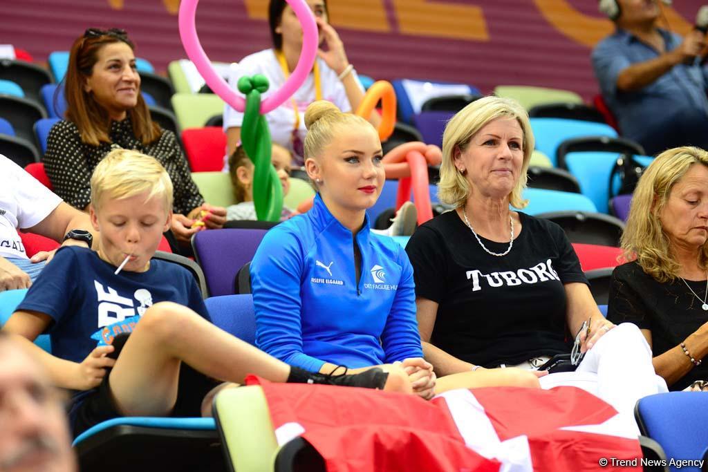 Bakıda bədii gimnastika üzrə dünya çempionatı azarkeşlər üçün bayramdır (FOTO)