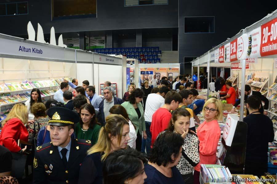 VI Bakı Beynəlxalq Kitab Sərgi-Yarmarkası açılıb (FOTO)