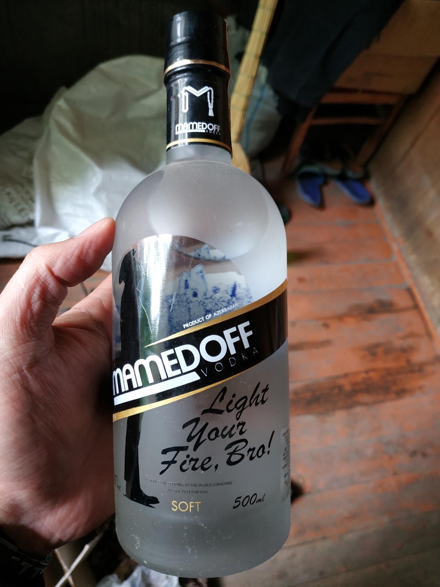 Ağstafada saxta aksizli alkoqollu içkilər hazırlayan obyekt aşkarlandı (FOTO)