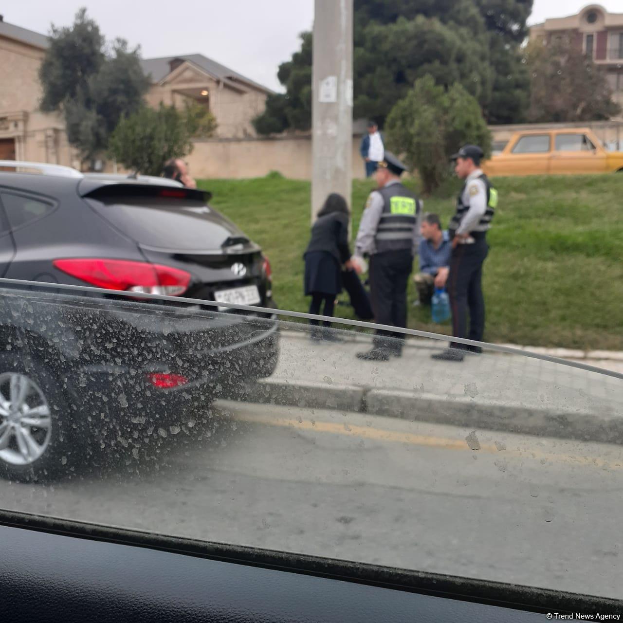 Bakıda özünü pis hiss edən sürücü qəza törətdi (FOTO)