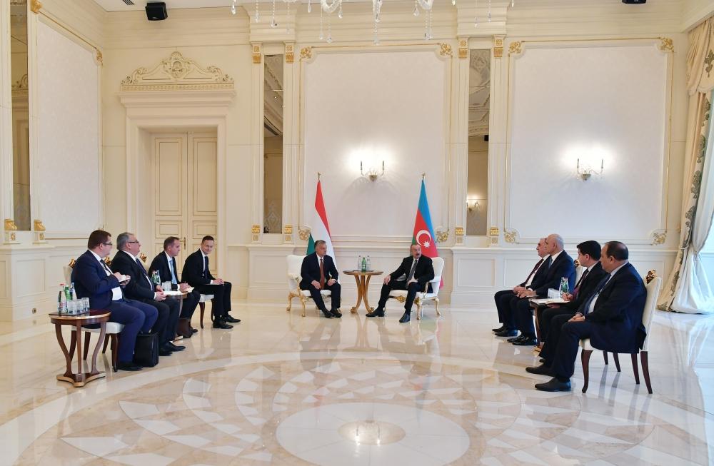 Azərbaycan Prezidenti İlham Əliyev Macarıstanın Baş Naziri Viktor Orban ilə görüşüb (FOTO)