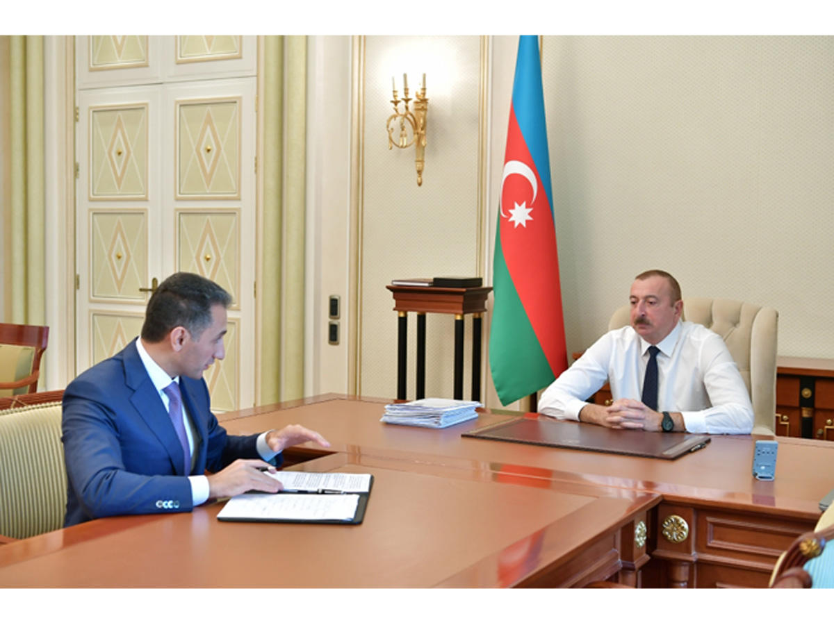 Президент Ильхам Алиев: XXI век – век технологической борьбы, и наш кадровый потенциал, технические возможности должны быть готовы к этому (версия 2)