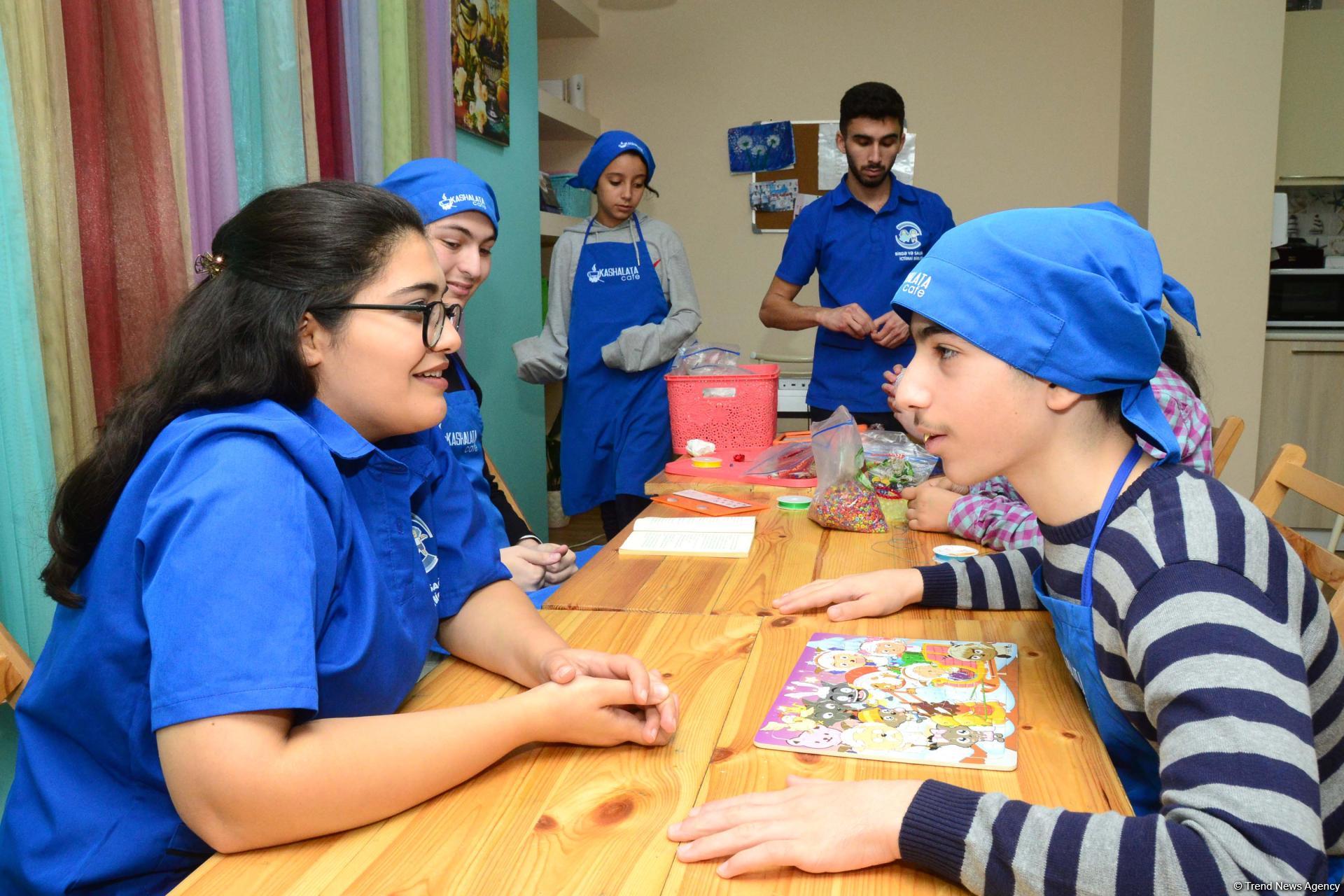 Mehriban Əliyeva bizə uşaqlarımızın daha yaxşı gələcəyi üçün inam bəxş etdi - Autizm sindromlu uşaqlar üçün reabilitasiya Mərkəzindən reportaj (FOTO/VİDEO)