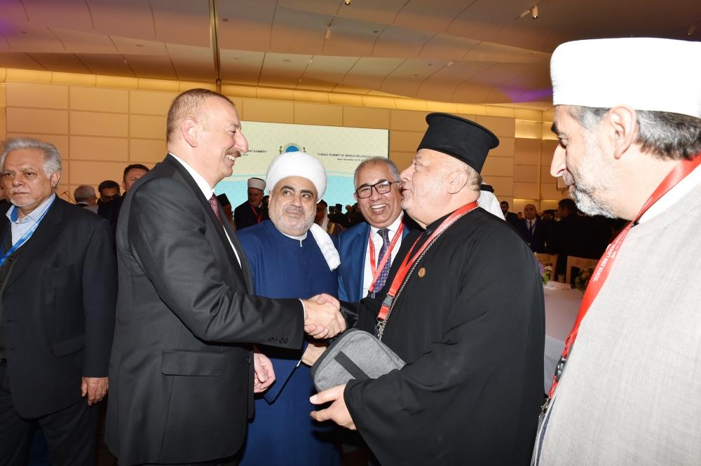 Azərbaycan Prezidenti İlham Əliyevin adından Dünya dini liderlərinin II Bakı Sammitinin iştirakçılarının şərəfinə ziyafət verilib (FOTO)