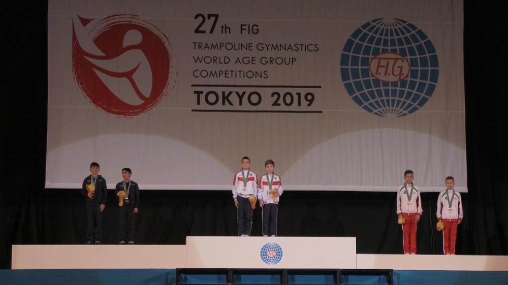 Yeniyetmə gimnastlarımız Batut Gimnastikası üzrə Dünya Yaş Qrupu yarışlarında II yeri tutublar (FOTO)