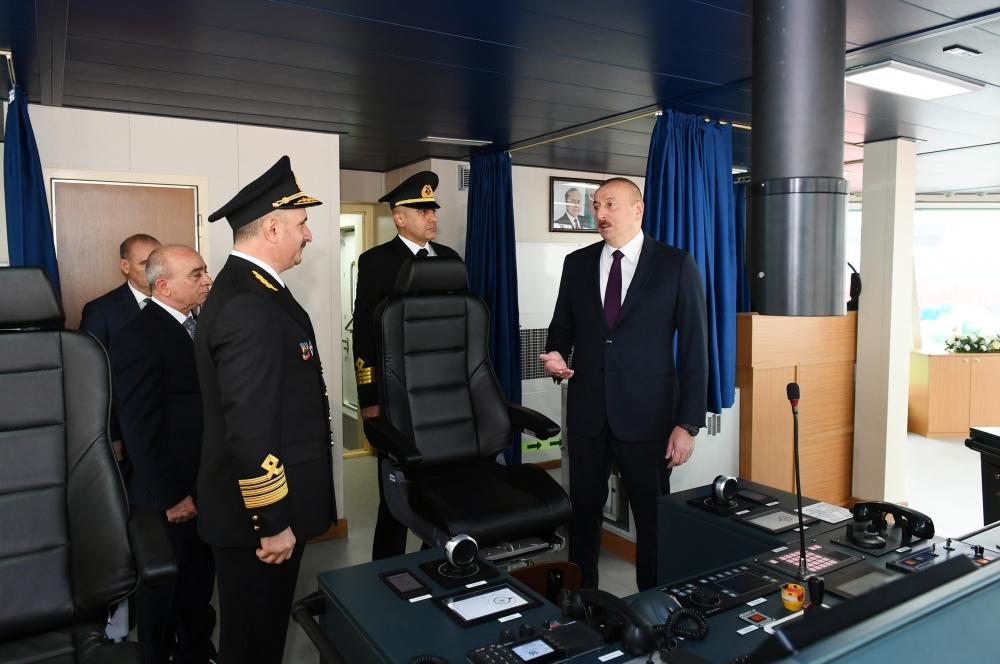 Prezident İlham Əliyev Bakı gəmiqayırma zavodunda inşa olunmuş ilk tankerin istismara verilməsi mərasimində iştirak edib (FOTO)